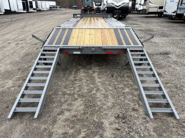 2024 Diamond C 8.5×20 20K Deckover Equipment Trailer w/ 72” Flip-Knee Ramps